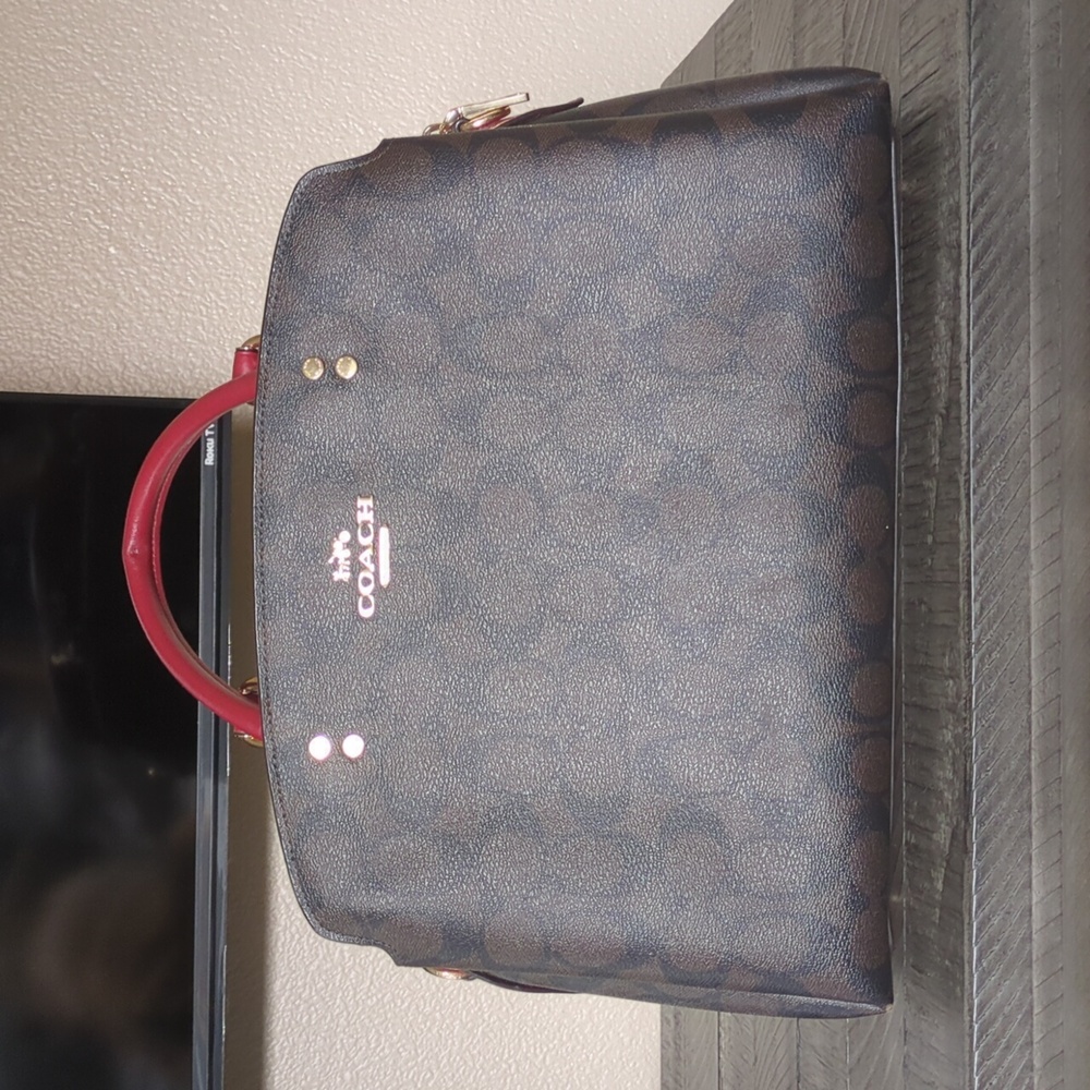 UPDATED: Coach purse and wristlet